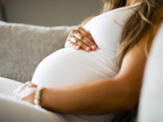 Pregnant women angry at long waits for boosters