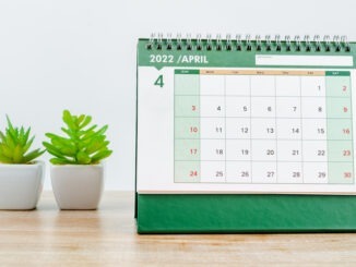 April 2022 Desk calendar
